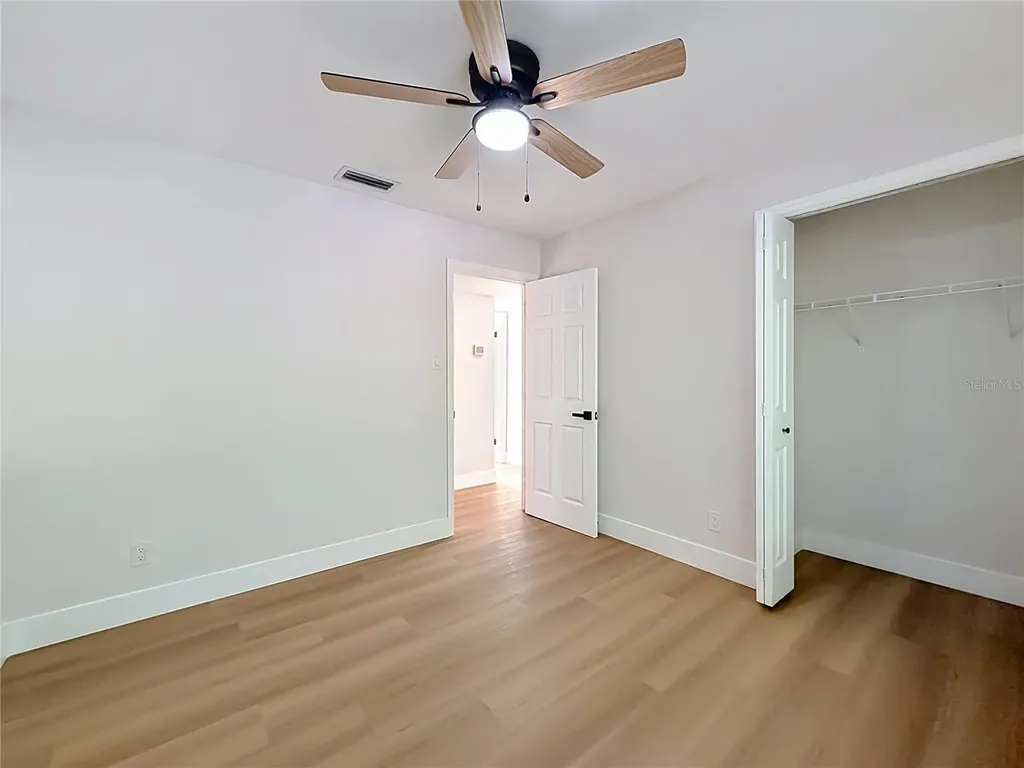 2105 Shaffer Place Orlando FL 32806