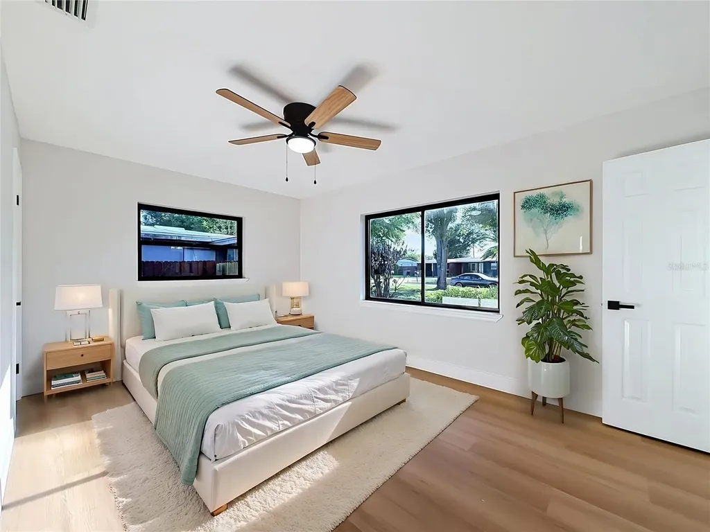 2105 Shaffer Place Orlando FL 32806