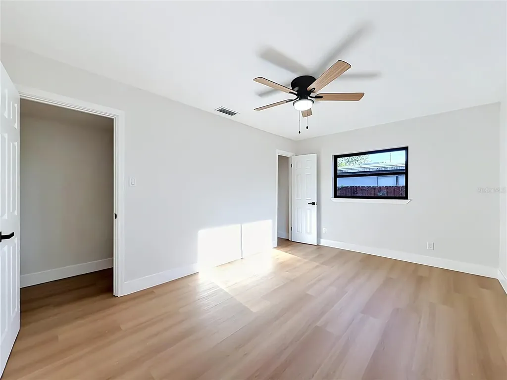 2105 Shaffer Place Orlando FL 32806