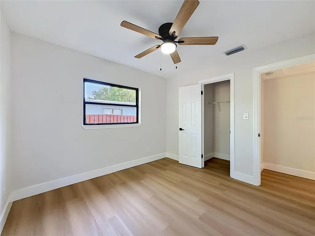 2105 Shaffer Place Orlando FL 32806