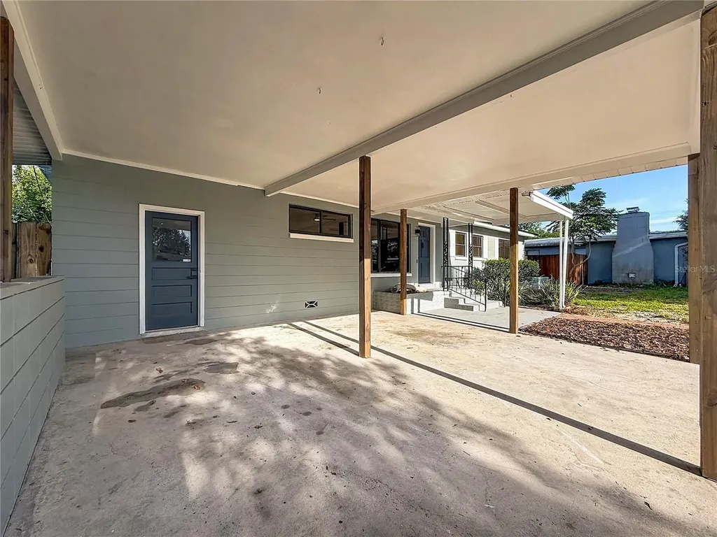 2105 Shaffer Place Orlando FL 32806