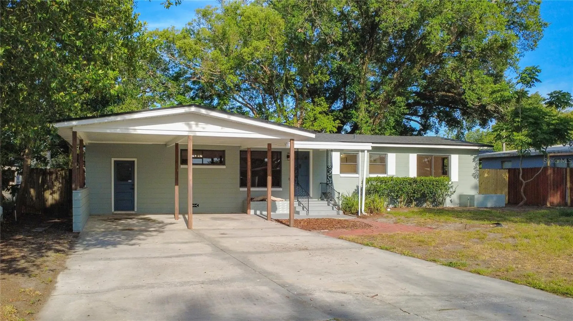 2105 Shaffer Place Orlando FL 32806