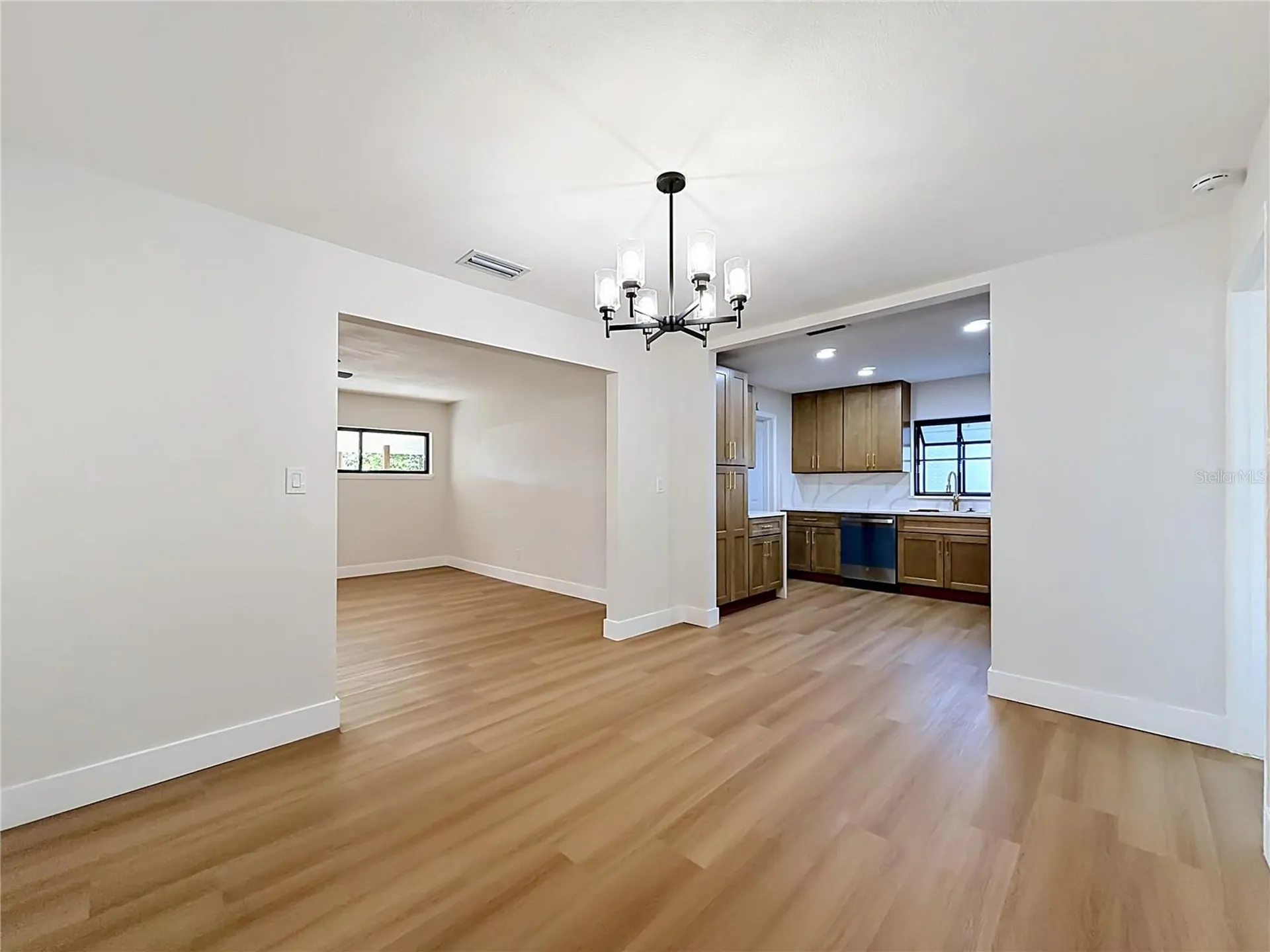 2105 Shaffer Place Orlando FL 32806