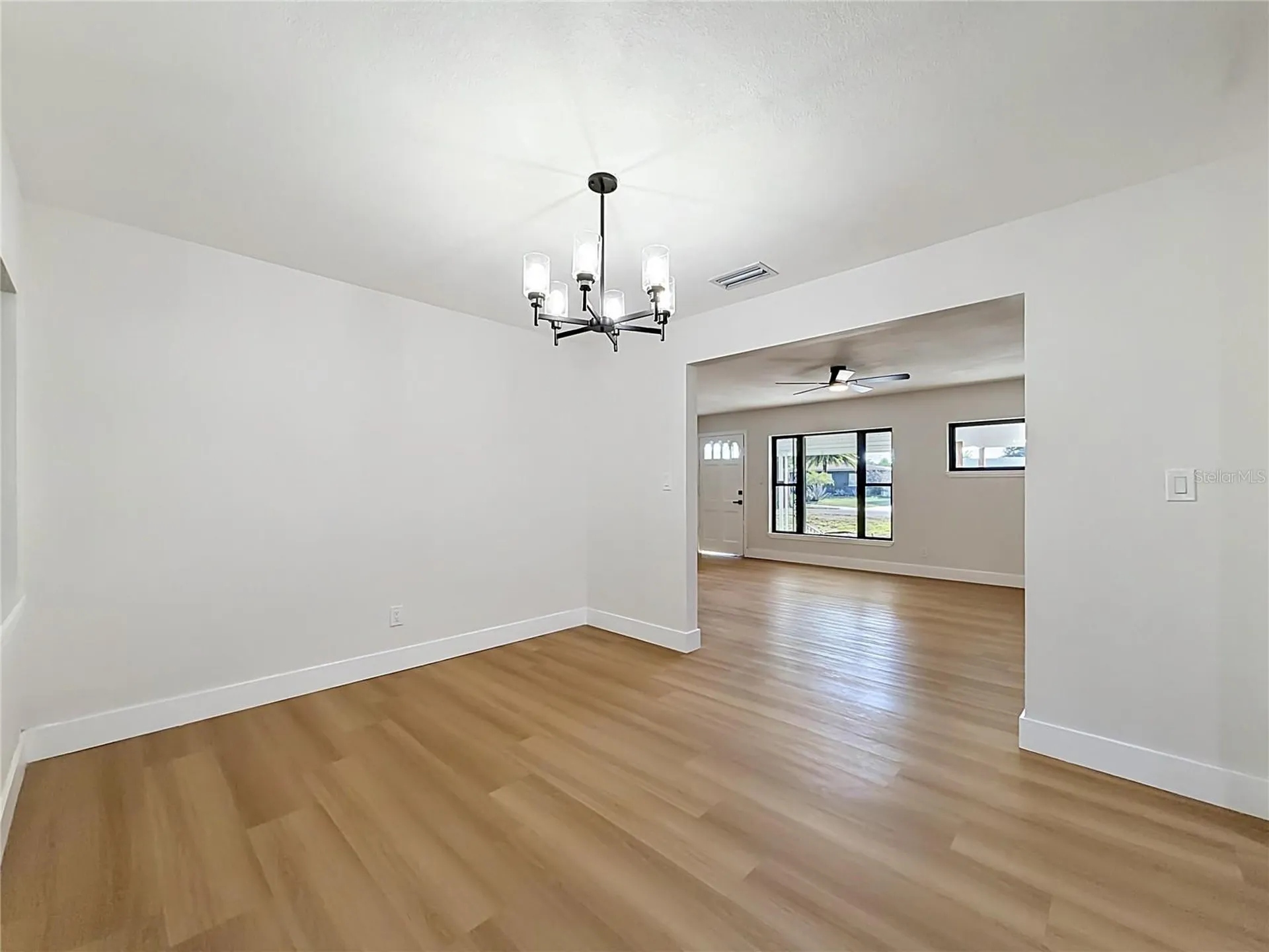 2105 Shaffer Place Orlando FL 32806