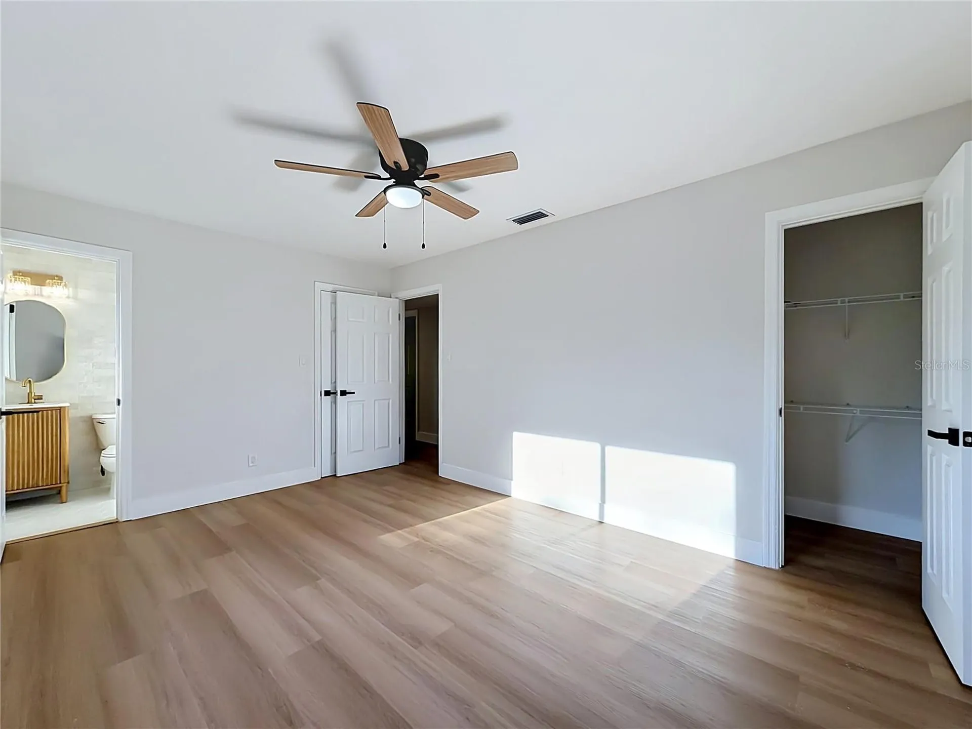 2105 Shaffer Place Orlando FL 32806