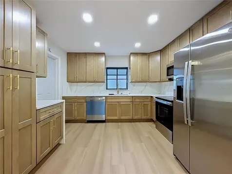 2105 Shaffer Place Orlando FL 32806