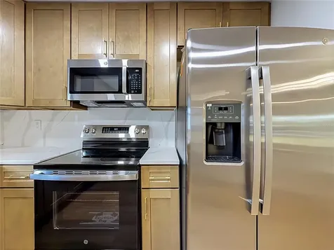 2105 Shaffer Place Orlando FL 32806
