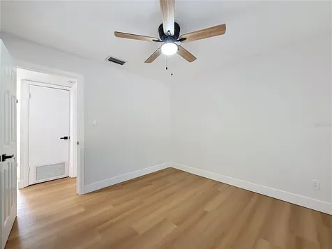 2105 Shaffer Place Orlando FL 32806