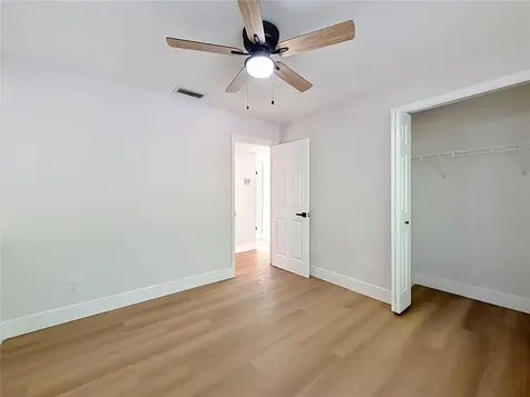 2105 Shaffer Place Orlando FL 32806