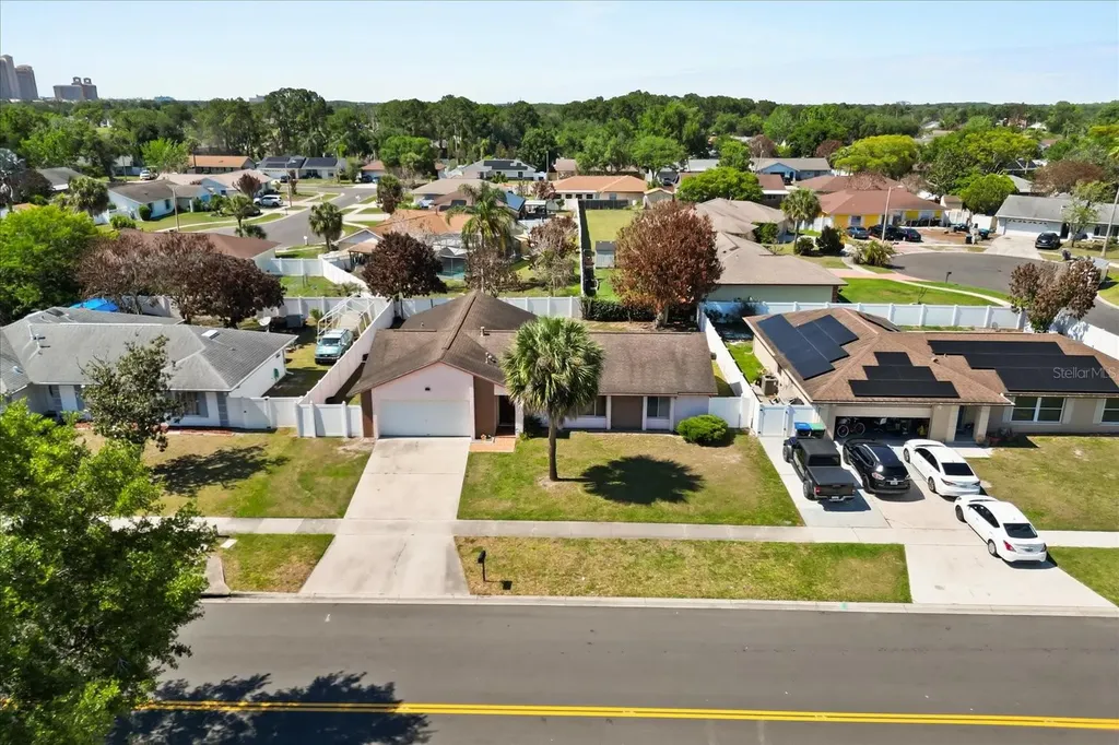 2643 Camomile Drive Orlando FL 32837
