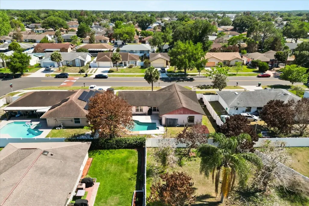 2643 Camomile Drive Orlando FL 32837