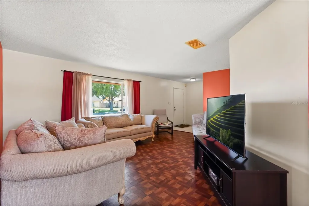2643 Camomile Drive Orlando FL 32837