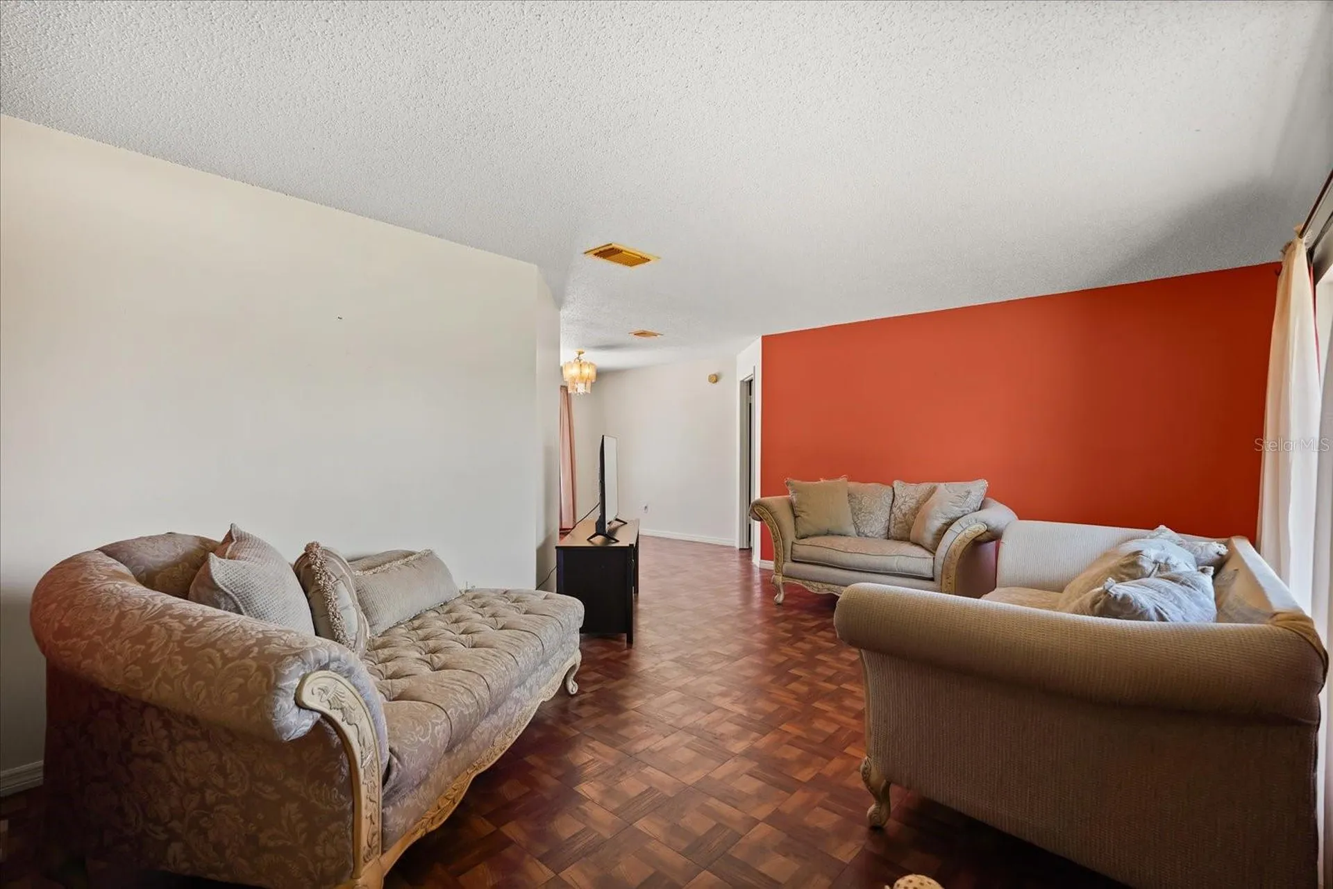2643 Camomile Drive Orlando FL 32837