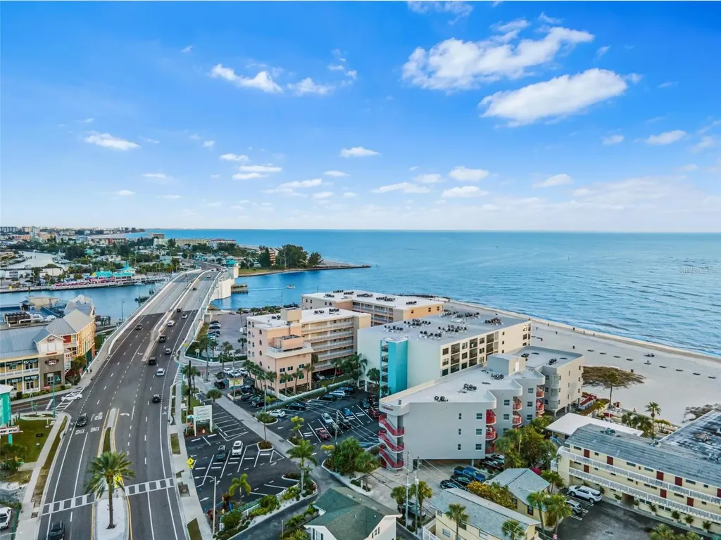 7799 46th Avenue N St Petersburg FL 33709
