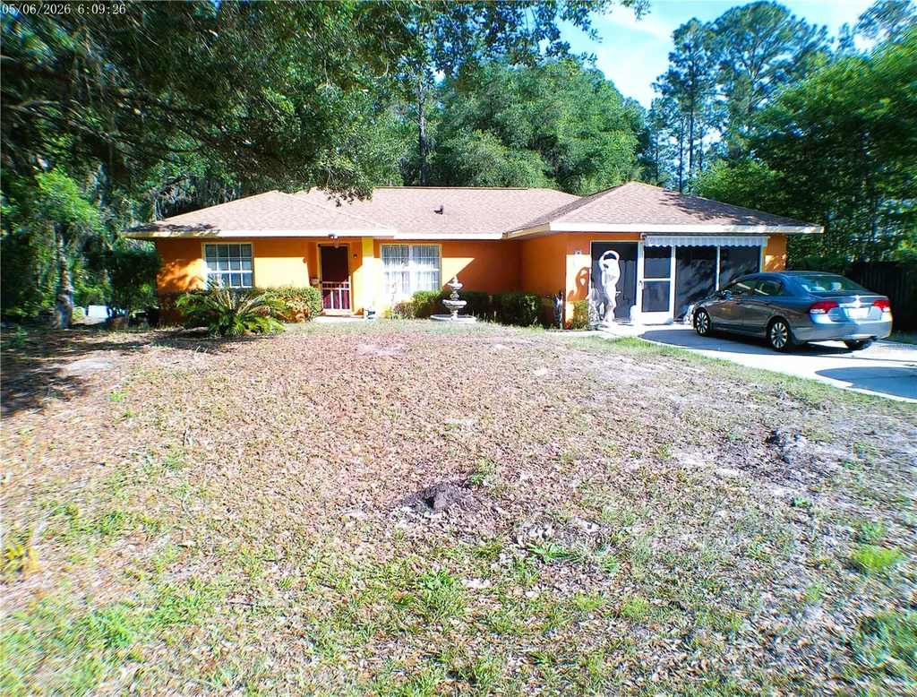 10 Sequoia Drive Trace Ocklawaha FL 32179