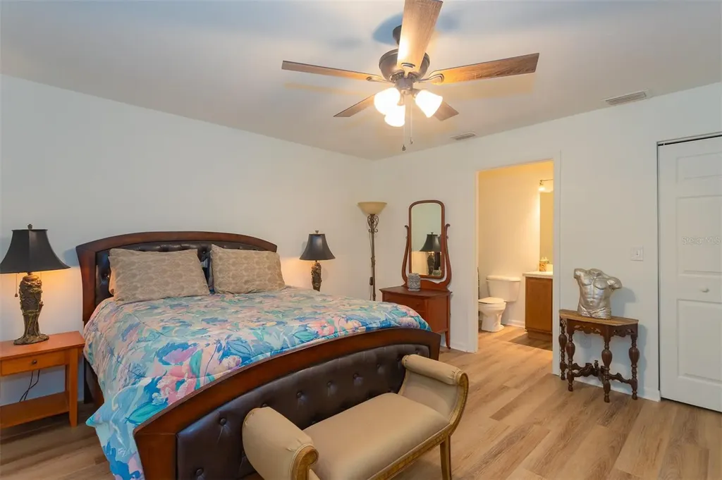10 Sequoia Drive Trace Ocklawaha FL 32179