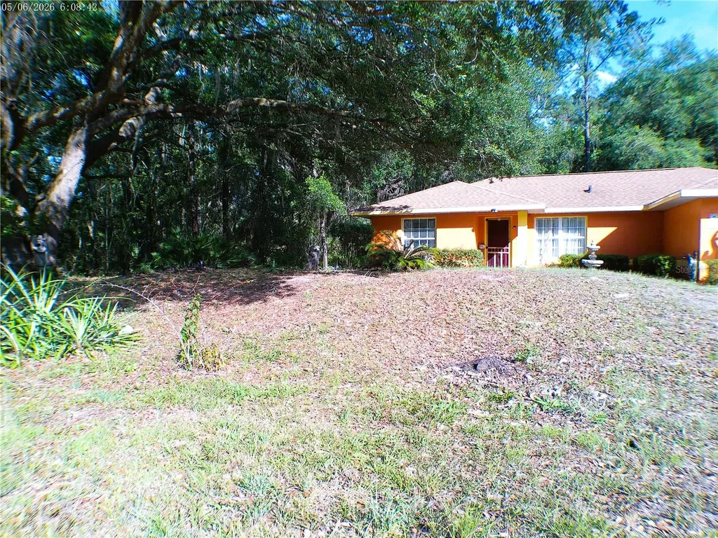 10 Sequoia Drive Trace Ocklawaha FL 32179