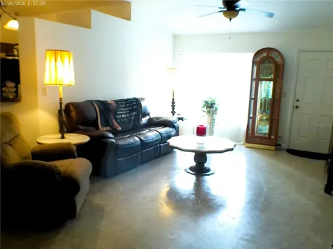 10 Sequoia Drive Trace Ocklawaha FL 32179