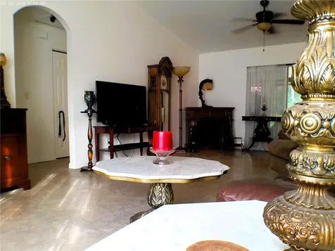 10 Sequoia Drive Trace Ocklawaha FL 32179