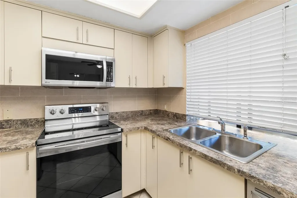 3016 Landmark Boulevard Palm Harbor FL 34684