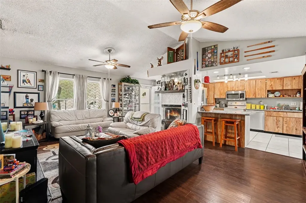8061 Philatelic Drive Spring Hill FL 34606