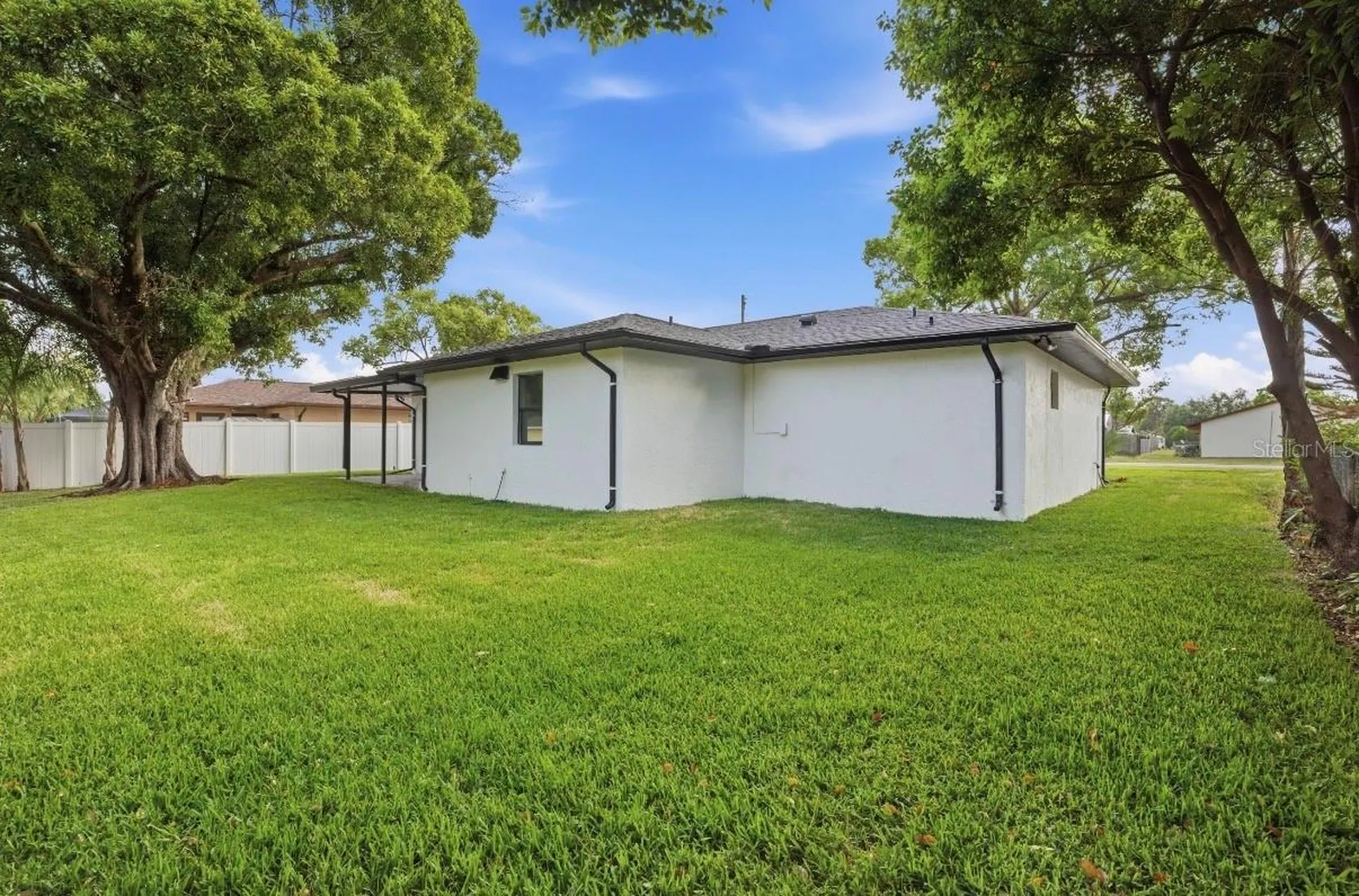 6111 18th Street Zephyrhills FL 33542