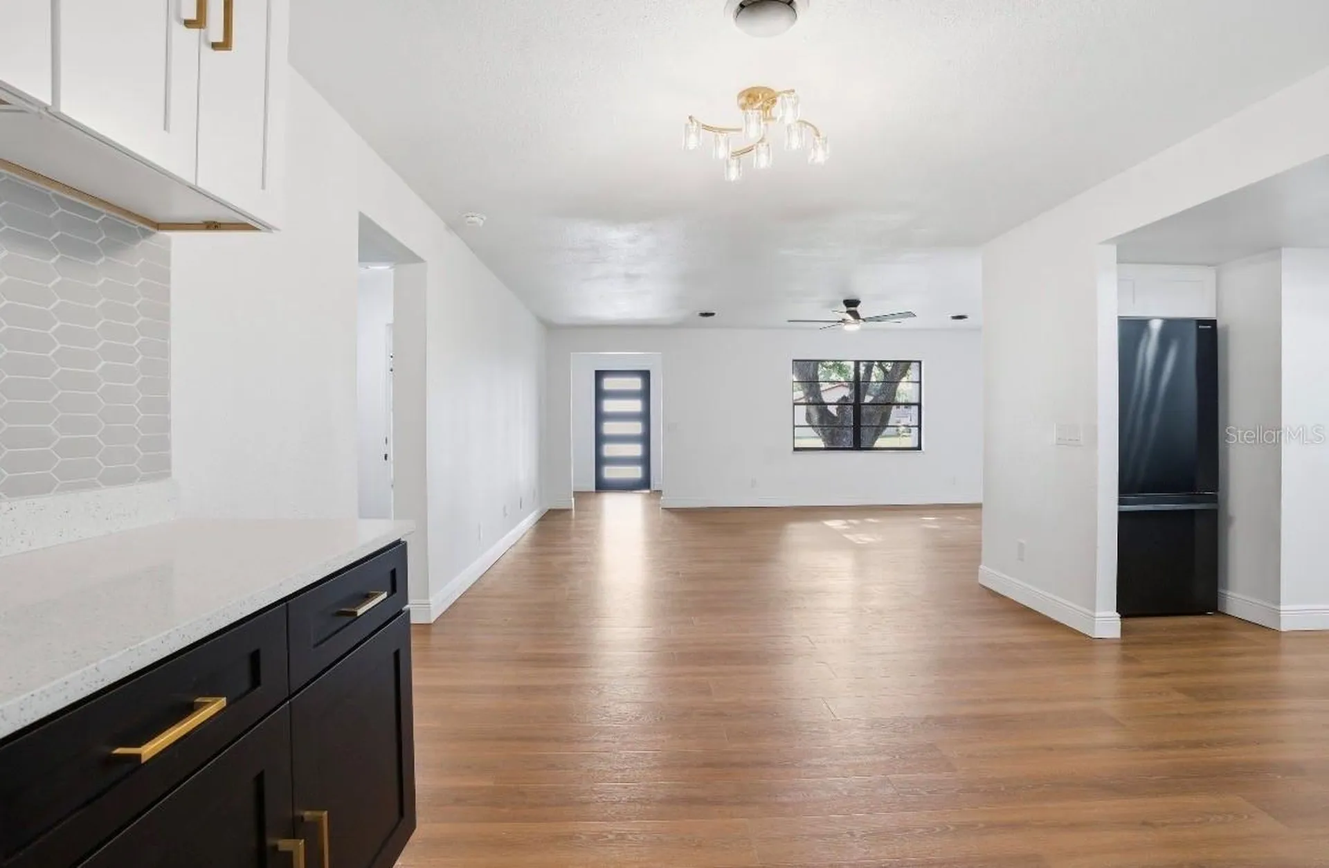 6111 18th Street Zephyrhills FL 33542