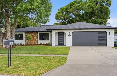 6111 18th Street Zephyrhills FL 33542