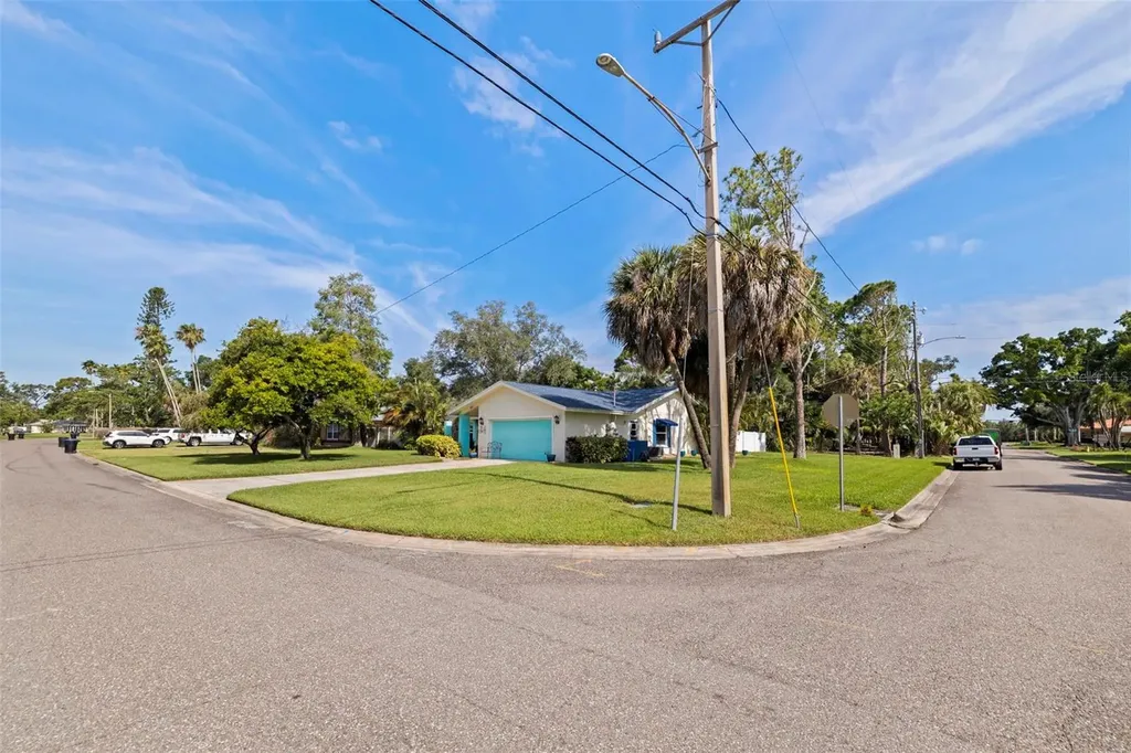201 58th Avenue S St Petersburg FL 33705