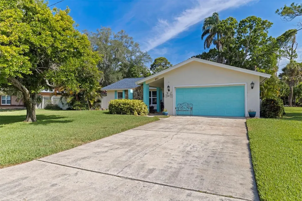 201 58th Avenue S St Petersburg FL 33705