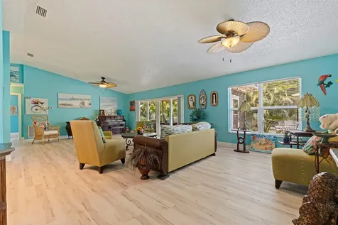 201 58th Avenue S St Petersburg FL 33705