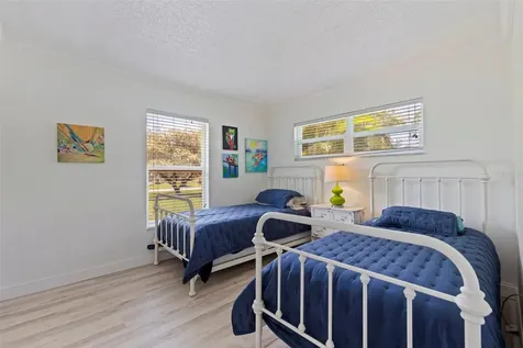 201 58th Avenue S St Petersburg FL 33705