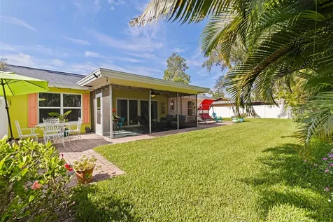 201 58th Avenue S St Petersburg FL 33705