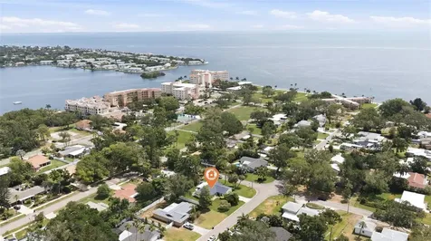 201 58th Avenue S St Petersburg FL 33705