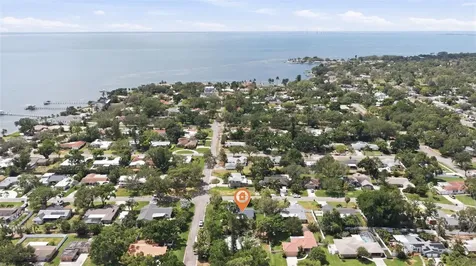 201 58th Avenue S St Petersburg FL 33705