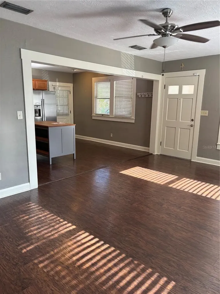 406 W Alva Street Tampa FL 33603