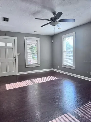 406 W Alva Street Tampa FL 33603