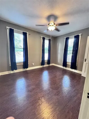 406 W Alva Street Tampa FL 33603