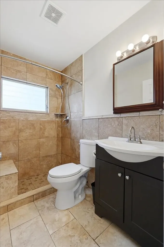 2437 Jungle Street Lakeland FL 33801