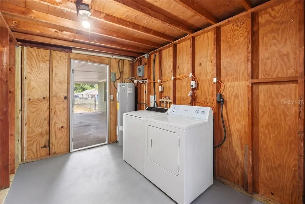 2437 Jungle Street Lakeland FL 33801