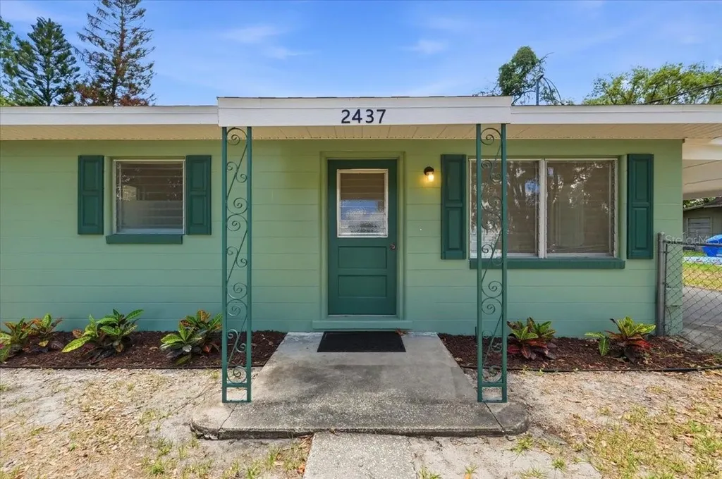 2437 Jungle Street Lakeland FL 33801