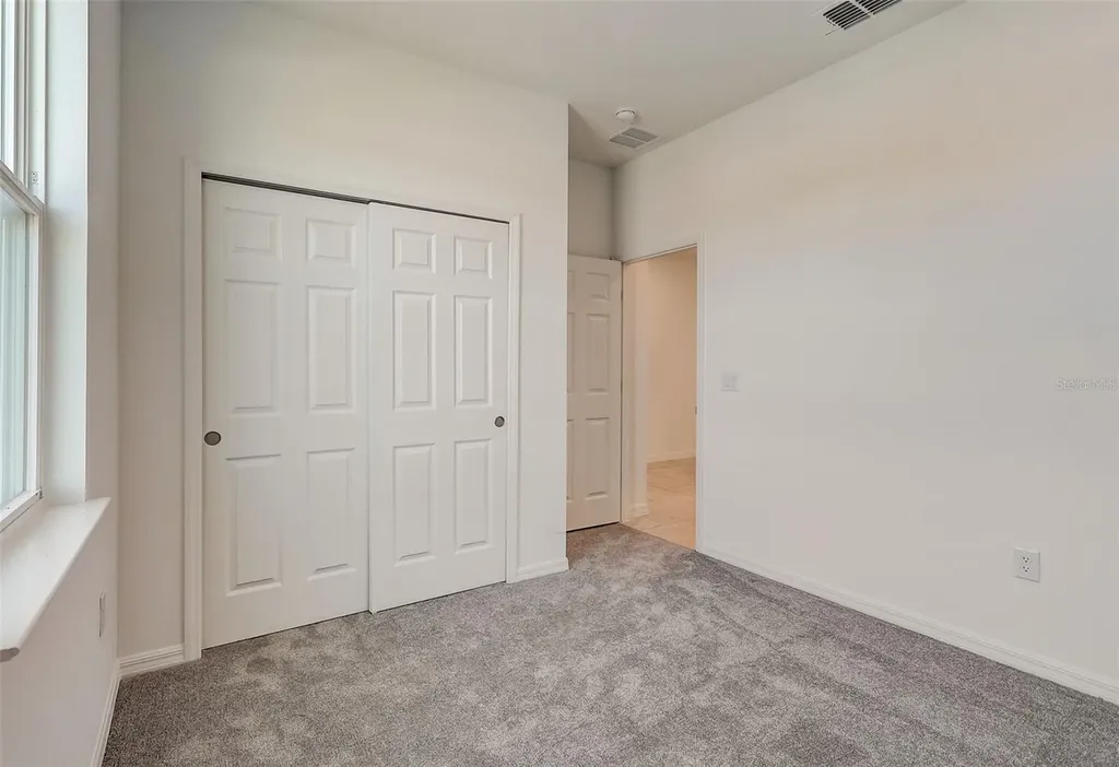 957 Pearlwood Loop Eagle Lake FL 33839