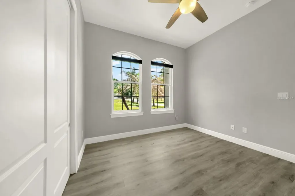 4040 Grand Avenue Deland FL 32720