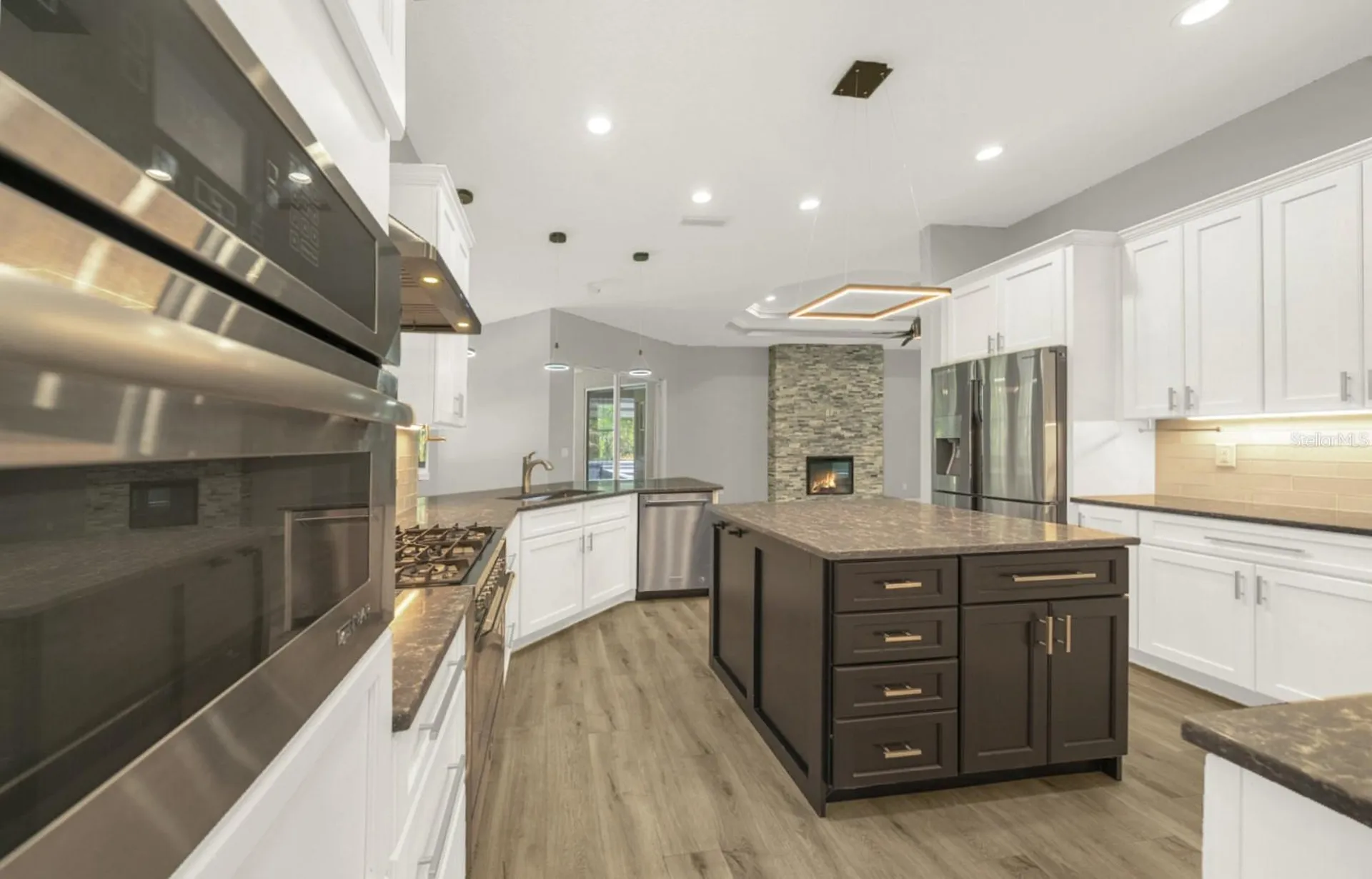 4040 Grand Avenue Deland FL 32720