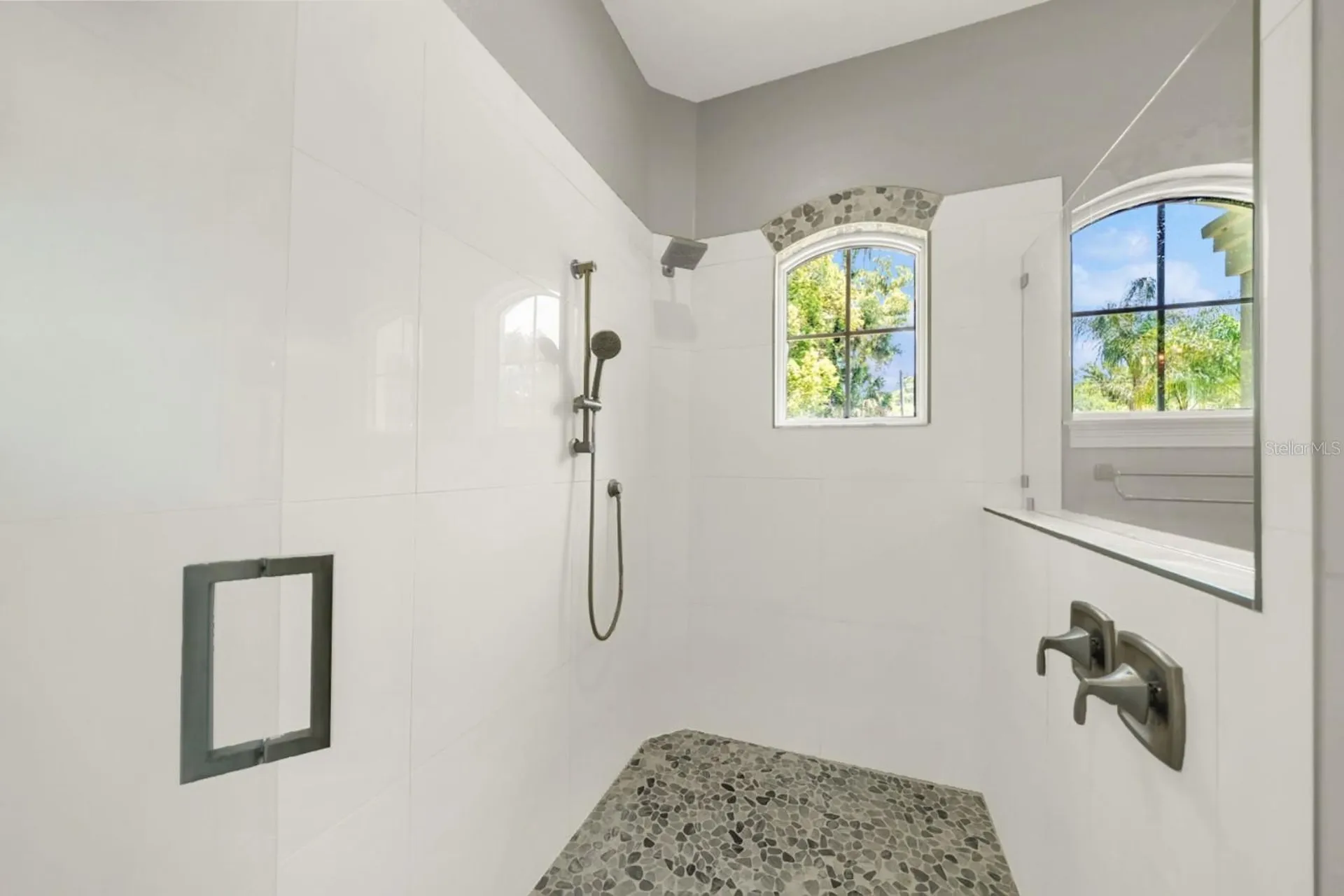 4040 Grand Avenue Deland FL 32720