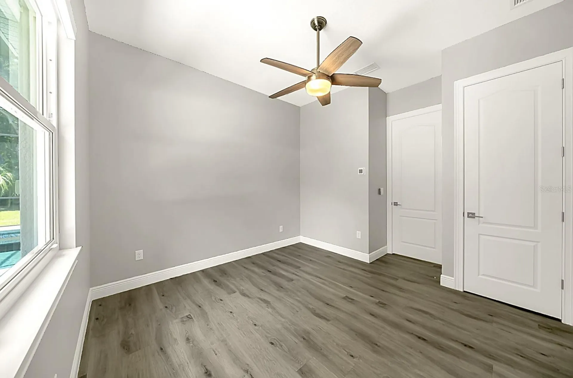 4040 Grand Avenue Deland FL 32720