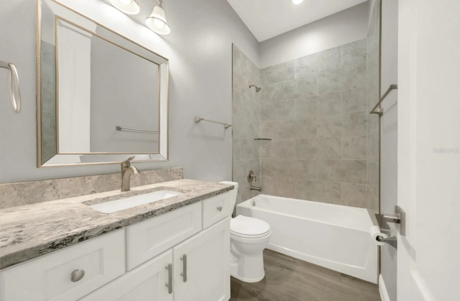 4040 Grand Avenue Deland FL 32720
