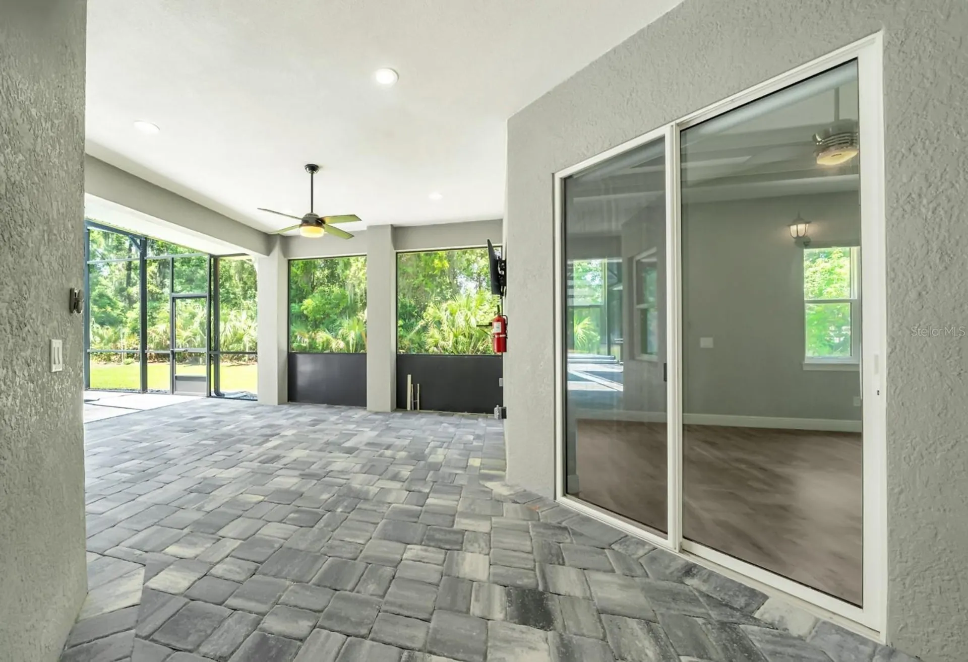 4040 Grand Avenue Deland FL 32720