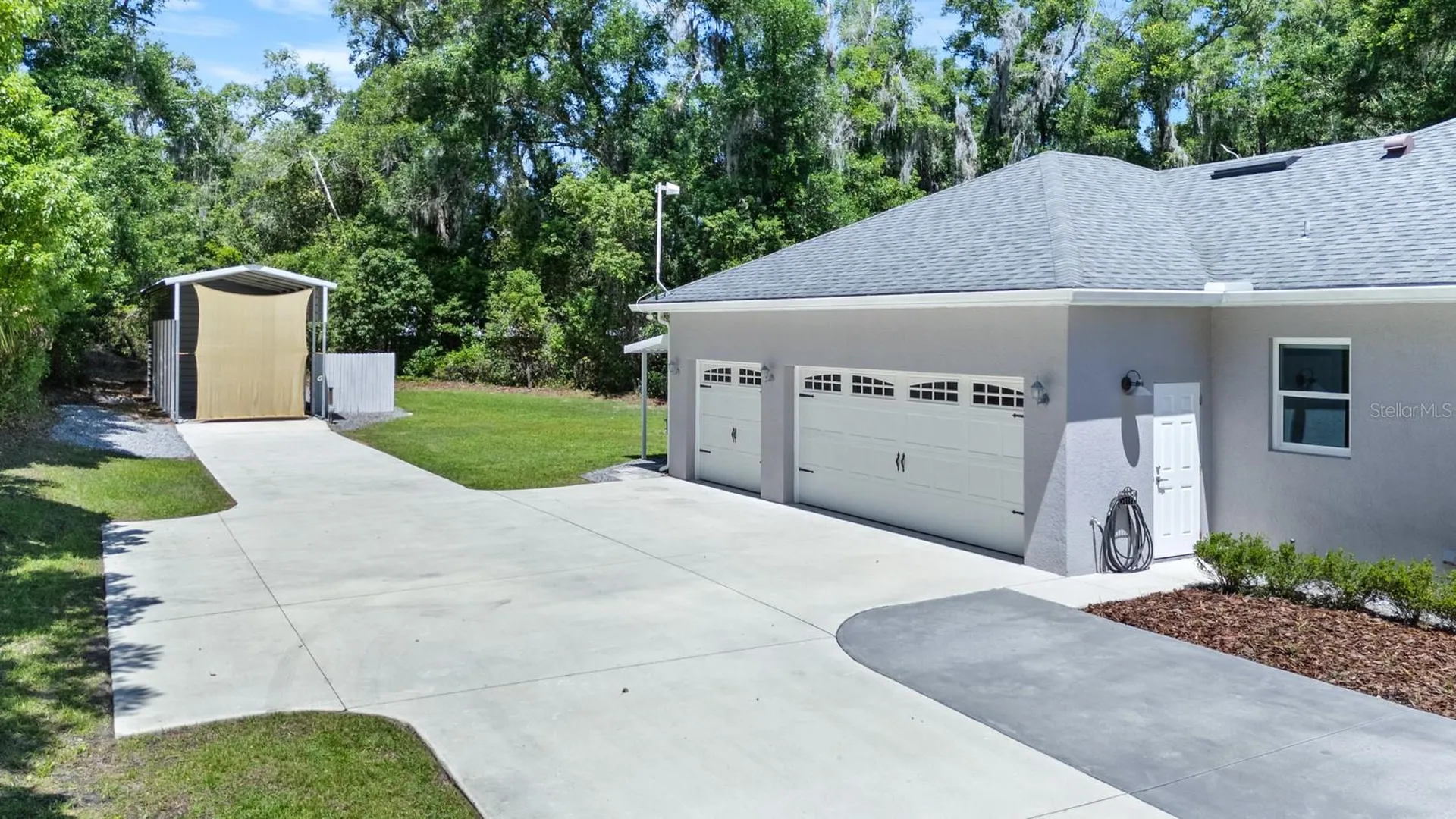 4040 Grand Avenue Deland FL 32720