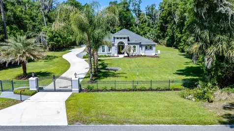 4040 Grand Avenue Deland FL 32720